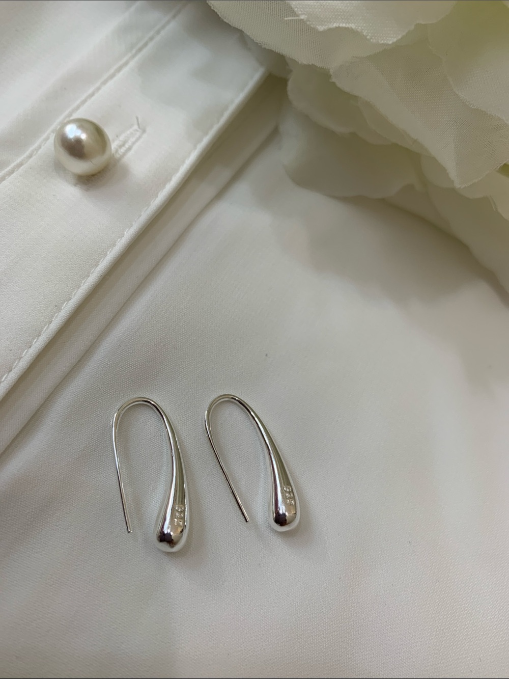 Brand New genuine silver 925 earrings